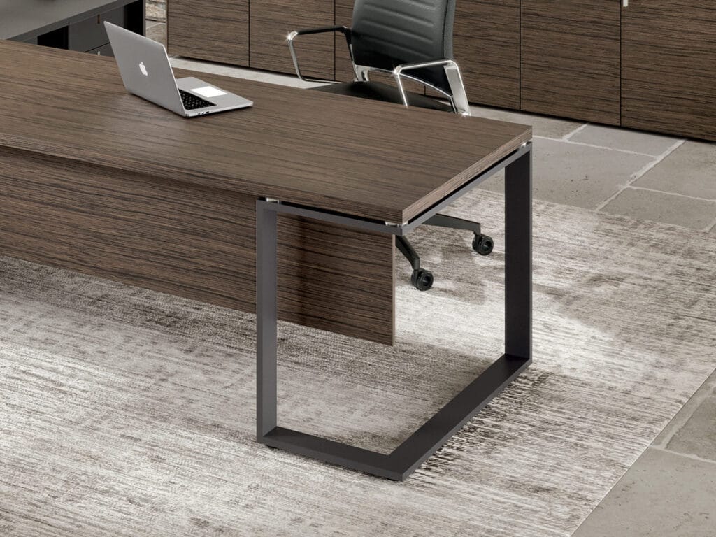 Queen Executive Office - Image 4