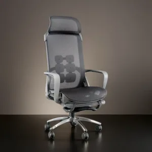 Chaise Simic